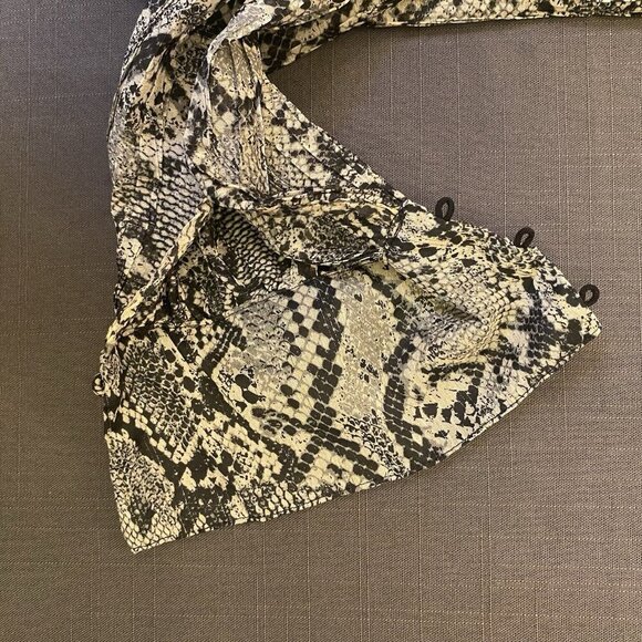 Zara Women's Printed Shirt Long Sleeves V-Neck Side Zip Closure Size XS NWT $47 - Picture 8 of 15